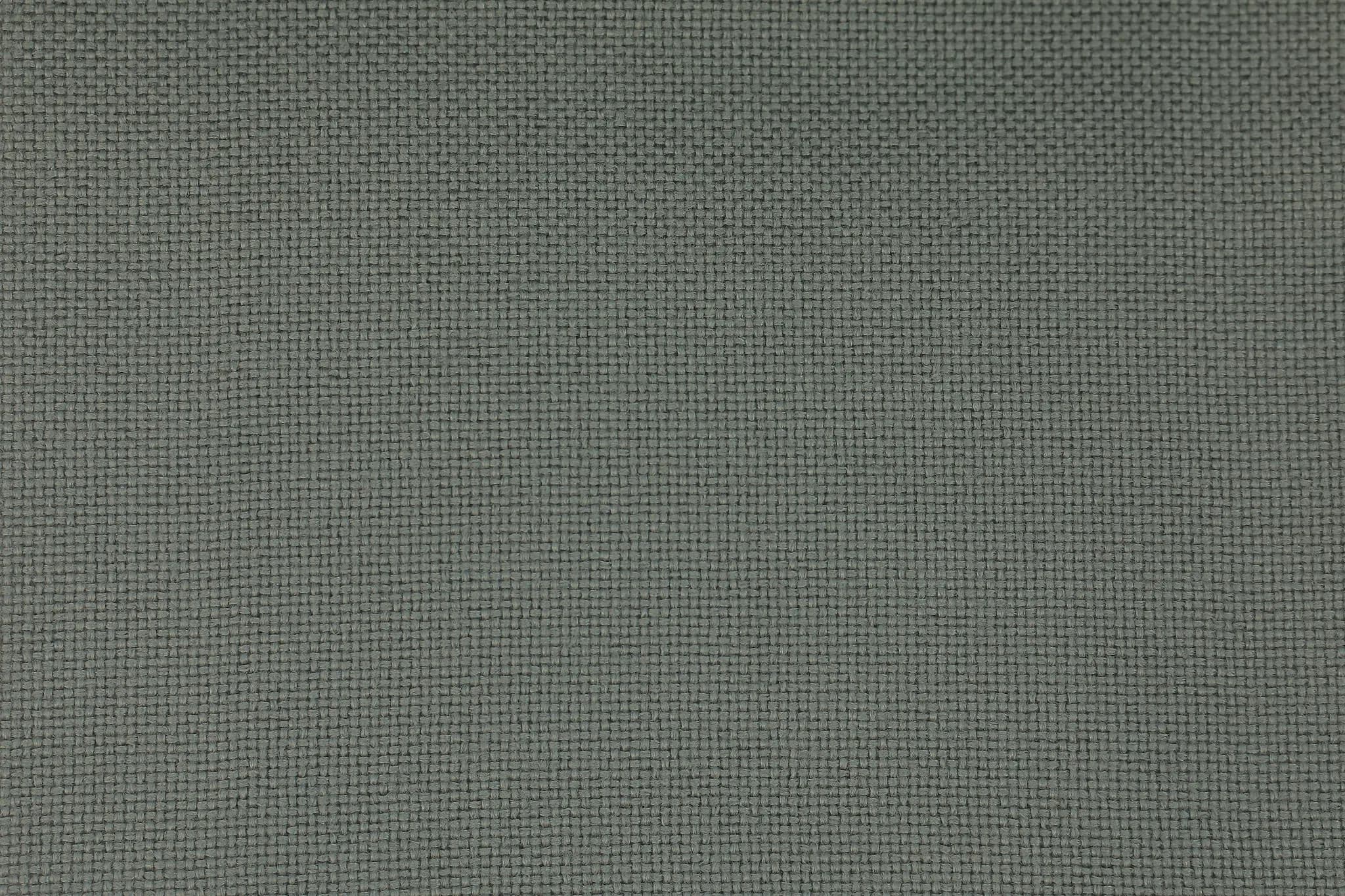 L 03