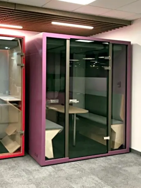 L cabin with violet exterior lacquer — any RAL colour, acoustic insulation for 4 people
