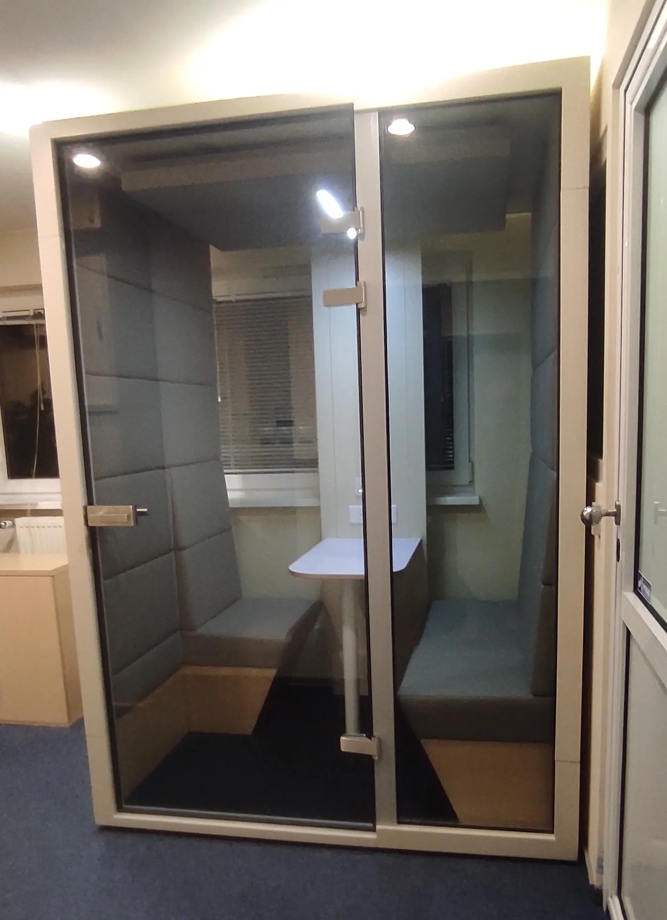 M3 booth in office corridor — extra meeting space without renovation, Warsaw implementation