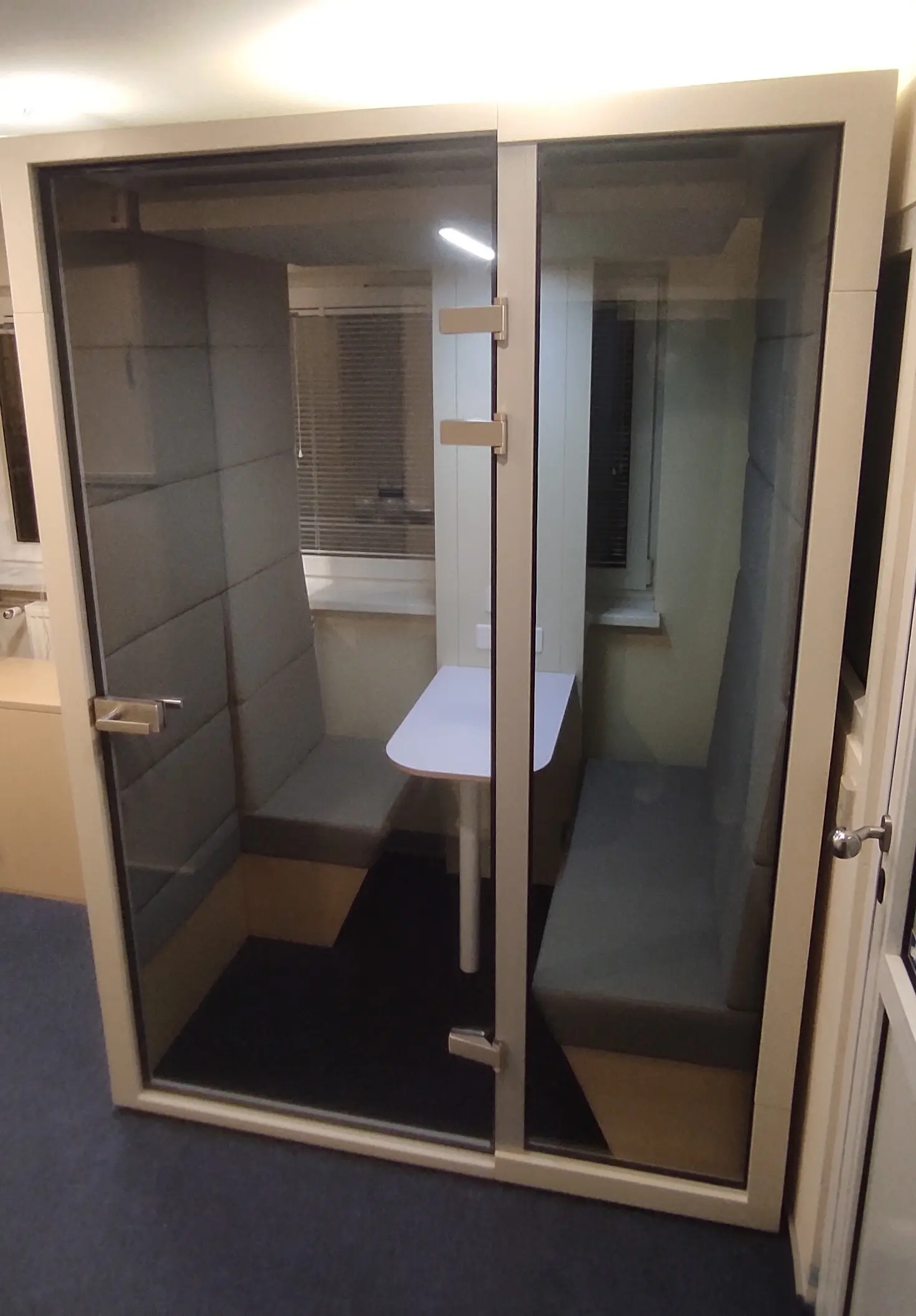 M3 cabin as mini conference room in corridor — soundproofed meeting space, Warsaw